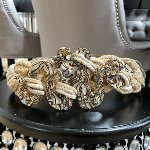 IONE Braided Rope and Mother of Pearl  One Size Fits All Vintage Belt NWOT - Picture 1 of 13